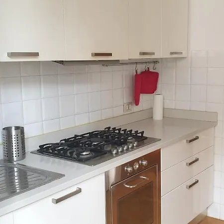 Meta Italy In Tortona Apartmán